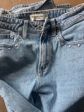 Abercrombie & Fitch Light Blue High-Rise Relaxed Jeans with Stud Accents